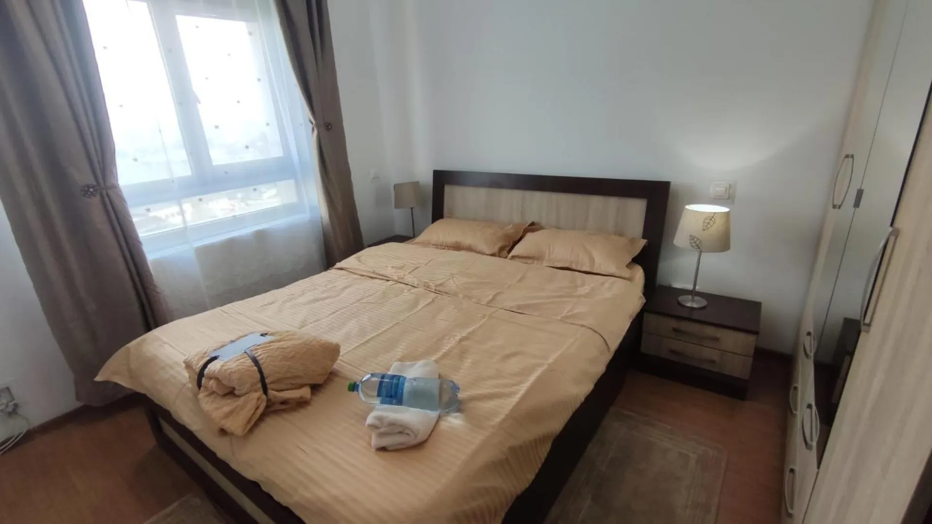 Apartment Lake View Luxury Palace Bucharest